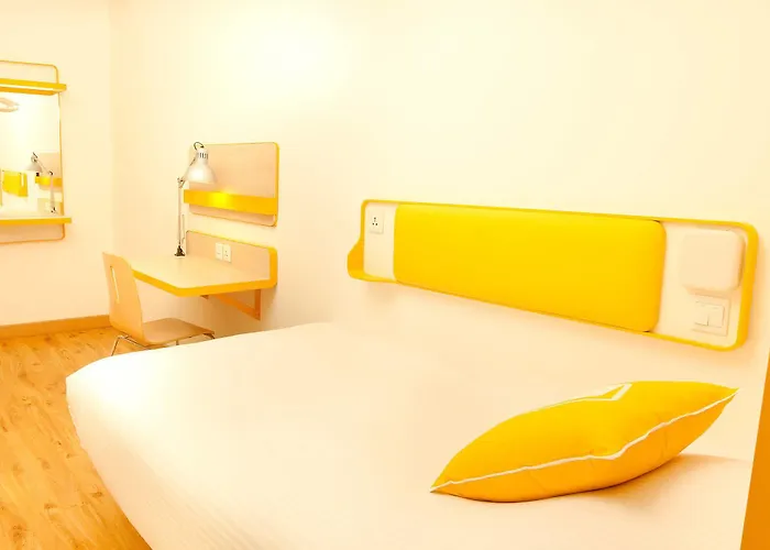 Standard Room with 1 Single Bed